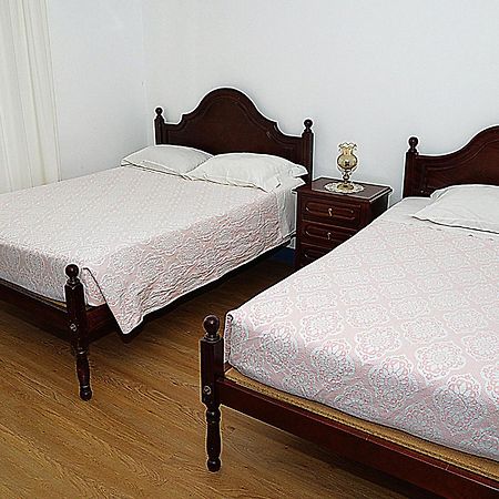 Hotel Pensao Astoria à Funchal  Chambre photo