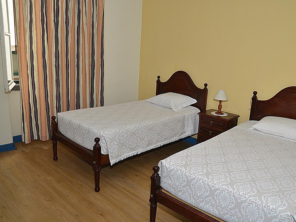 Hotel Pensao Astoria à Funchal  Extérieur photo